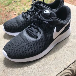 Nike Tanjun, worn once